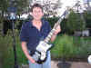 Les guitaristes (Henri et Tony) le 3 octobre 2007 005.jpg (2414242 octets)